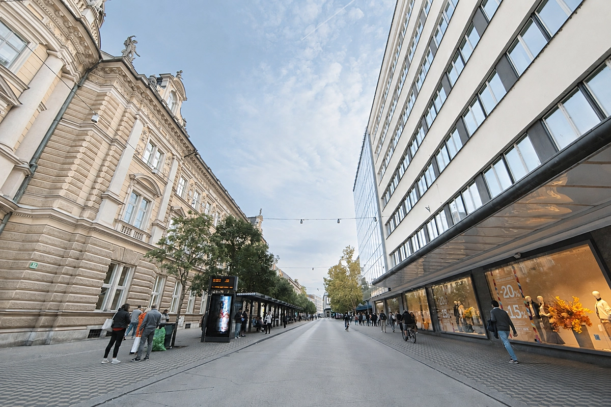 Mestna ulica v Ljubljani
